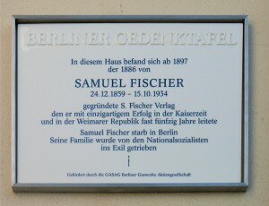 Gedenktafel für den Verleger Samuel Fischer. Foto: Wikimedia Commons